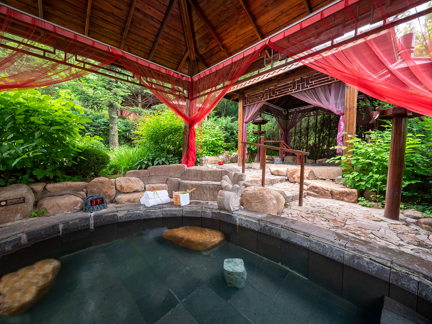 露天温泉泡池 (11).JPG