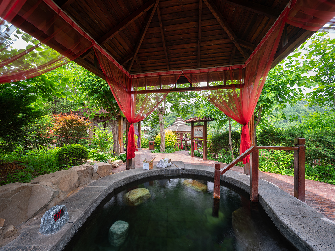 露天温泉泡池 (14).JPG